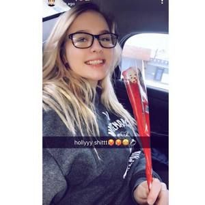 Meet your Posher, Chloe